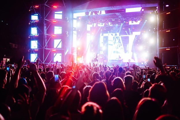 Gretchen Wilson and the Strategy Behind Touring Schedules: How Artists Design Live Performances for Maximum Impact