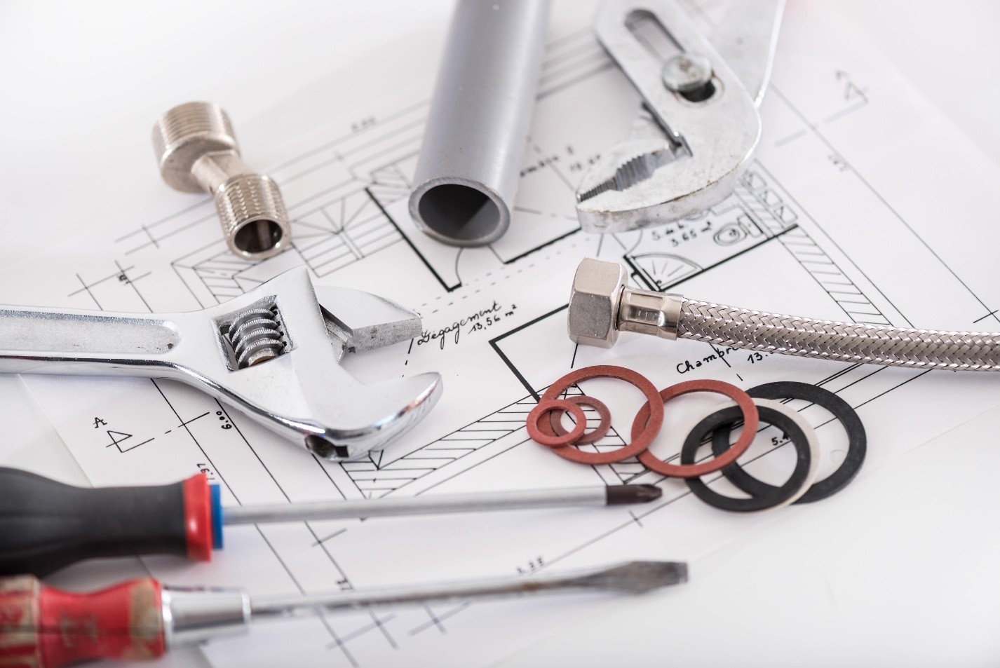 Mirsad Pekovic of Chicago Highlights 5 Signs Your Commercial Building Needs a Plumbing Upgrade