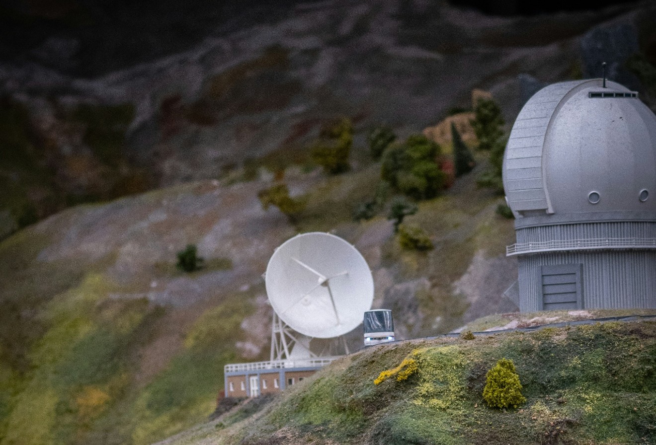 Multi‑Frequency GNSS Antennas