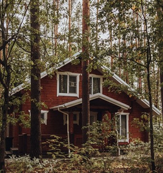 Preparing Your Home’s Exterior for Falling Leaves and Cooler Weather